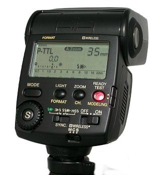 Pentax *ist D with Canon 550EX speedlight, image (c) 2003 Steve's Digicams