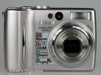 Nikon Coolpix 7900
