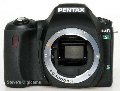 Pentax *ist DS, image (c) 2004 Steve's Digicams