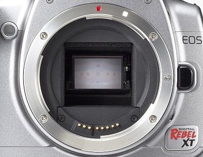 Canon EOS Digital Rebel XT / EOS 350D, image (c) 2003 Steve's Digicams