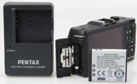 Pentax_Q7-battery.jpg