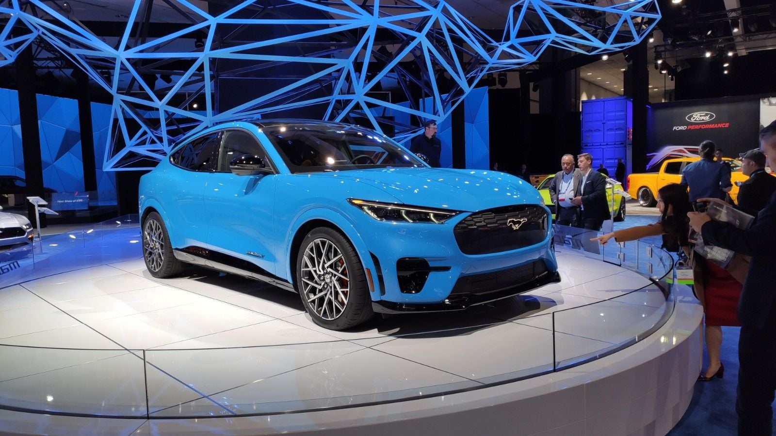 2019 LA Auto Show Debuts and Highlights (Video) | Themustangsource