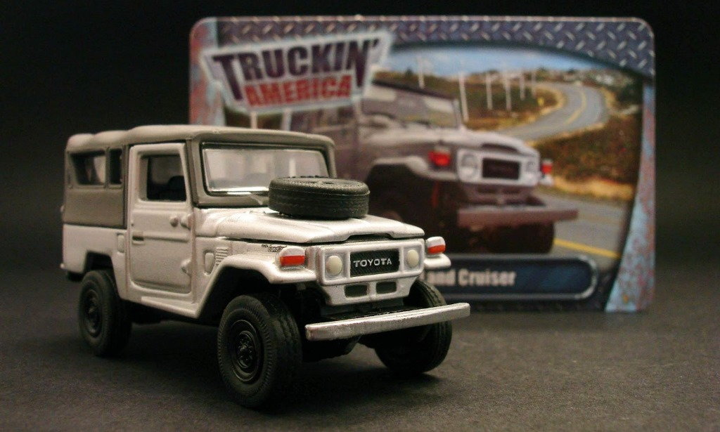 Very small, very detailed Toyota Landcruiser