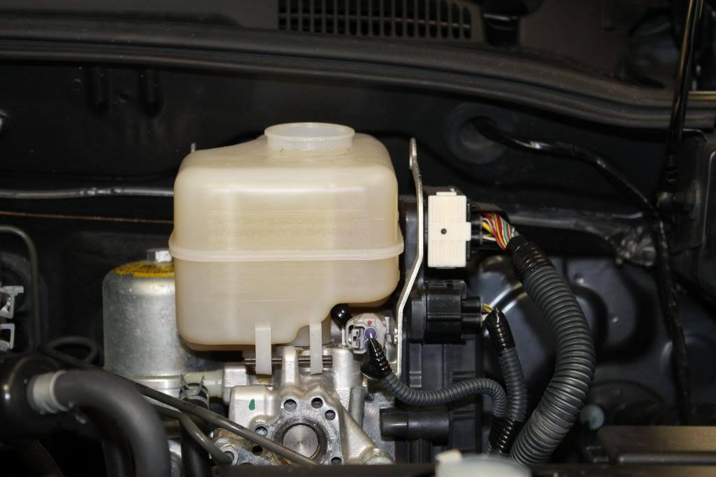 Toyota 4Runner brake fluid reservoir