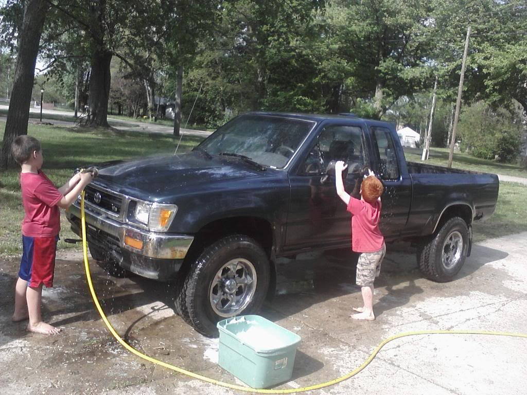 Kids love washing cars