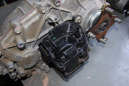 Toyota Tundra 2000 to present How to Replace Transfer Case Motor