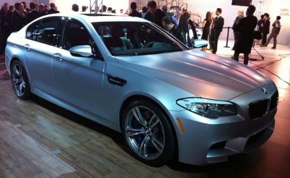 2012 BMW M5, 5.jpg