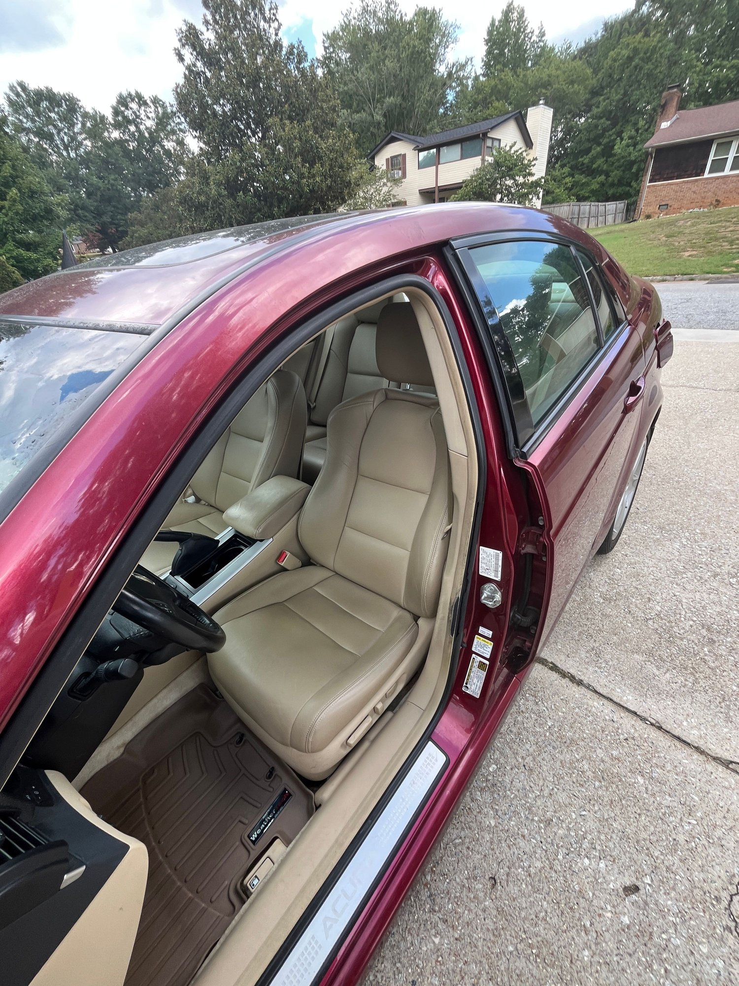 2006 Acura TL - 2006 Acura TL for Sale - Used - VIN 19UUA66276A001905 - 119,000 Miles - 6 cyl - 2WD - Automatic - Sedan - Red - Greenville, SC 20687, United States