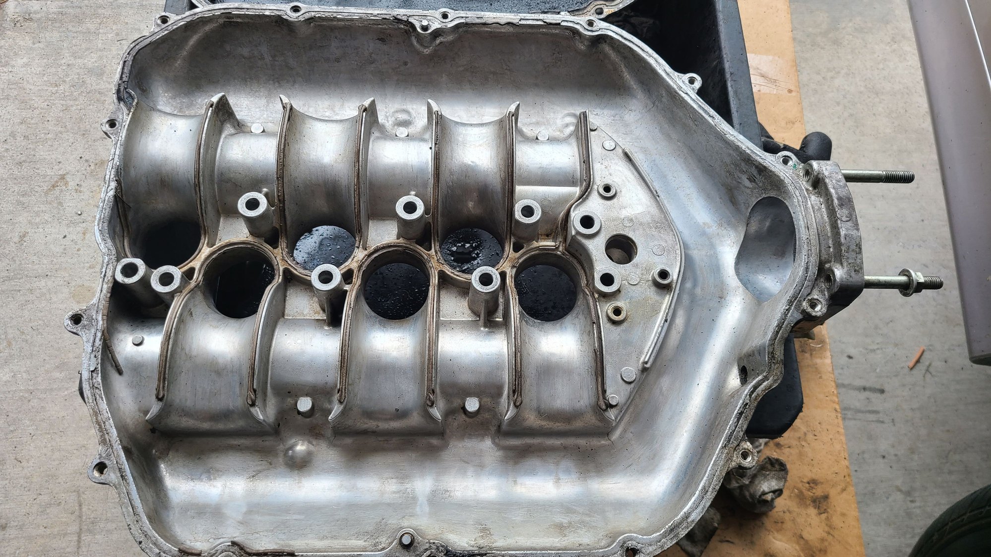 Split open the RL J35 Intake manifold AcuraZine Acura Enthusiast