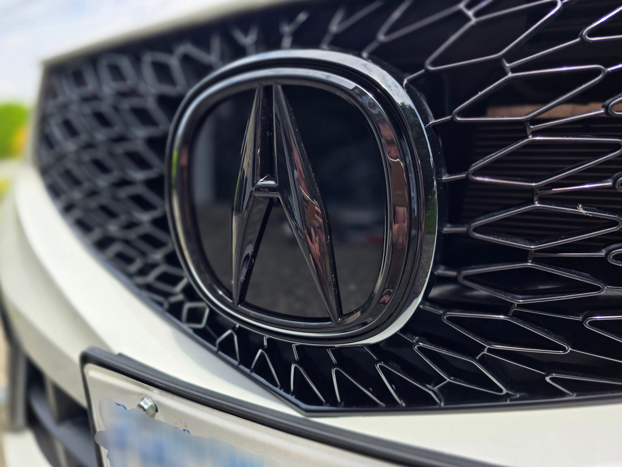 Did some more cosmetic changes to the badges