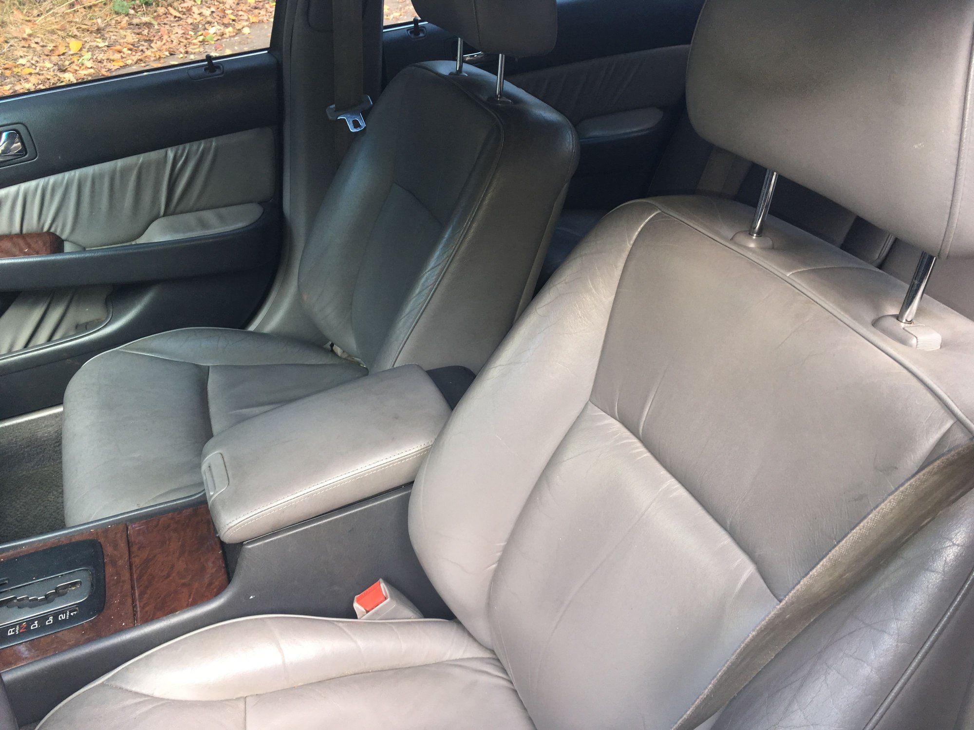 1998 Acura RL - FS: 1998 Acura 3.5 RL in Connecticut  *SALVAGE TITLE* - Used - VIN JH4KA9646WC008730 - 203,222 Miles - 6 cyl - 2WD - Automatic - Sedan - Black - Fairfield, CT 06824, United States