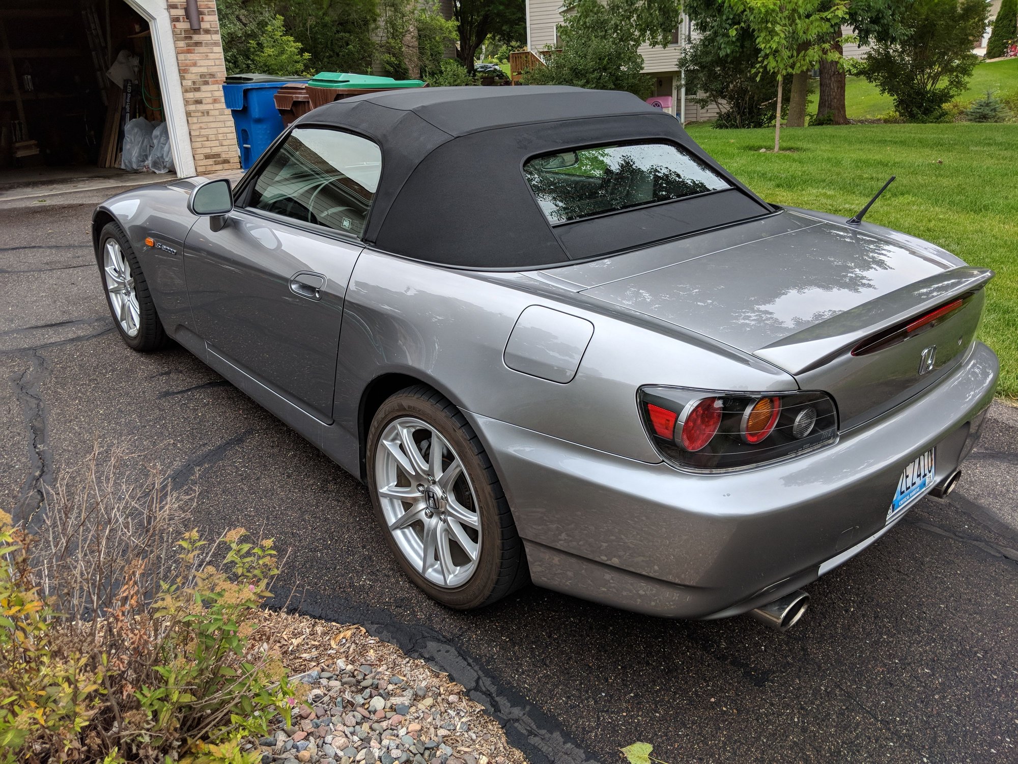 2004 Honda S2000 - 2004 Honda S2000 - Used - VIN JHMAP21474T000271 - 49,219 Miles - 4 cyl - 2WD - Manual - Convertible - Silver - Plymouth, MN 55442, United States