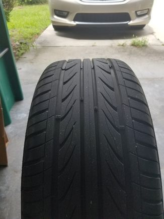 Tire 1