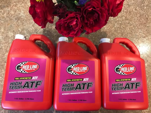 Got Redline High-Temp ATF to replace the cheap stuff I put into the tranny last week to flush out the gunky fluid!