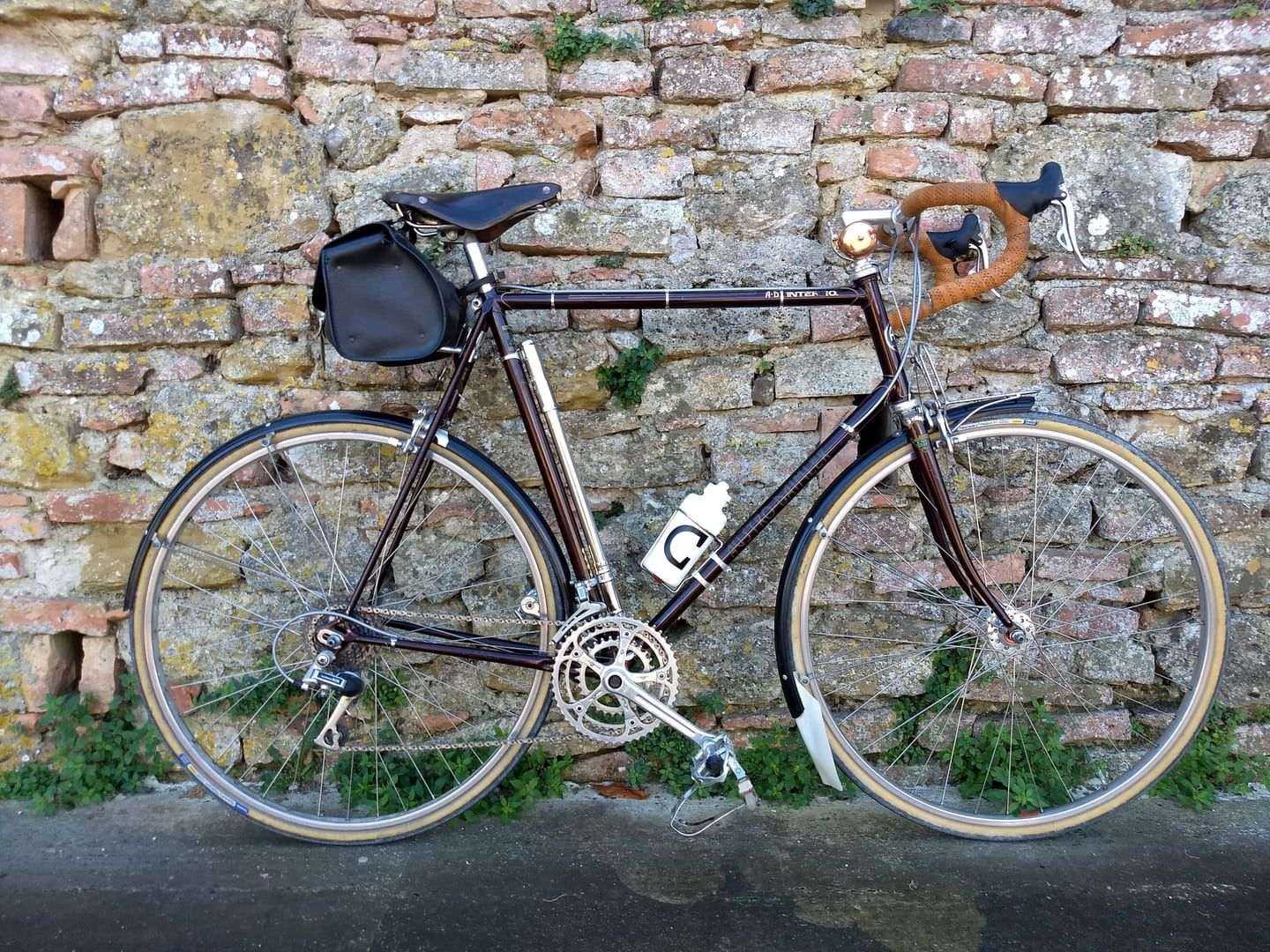 Builtin pie plate... Bike Forums