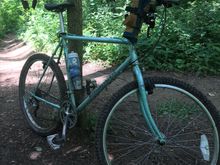 swapped seat & pedals from original stuff 