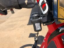 Rear camera side view, see the safety tether around the seat post?