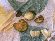 These green potato chips looked gross. Not the way I prefer getting my daily dose of greens!!