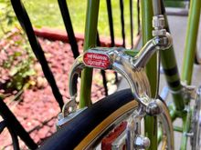 Unique Weinmann "Symetric" side pulls, will be interesting to see how they behave on the road. Original to this bike.