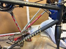 Trashed bottom bracket with stripped crank extractor threads … this may wind up as a parts donor …