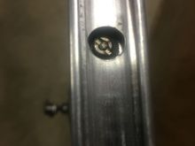 Hard to see, but spoke at top of slot