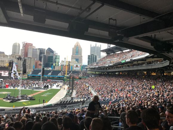 40,000 fans ready to rock 