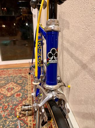 Cobalto brakes look good with the cobalt blue paint