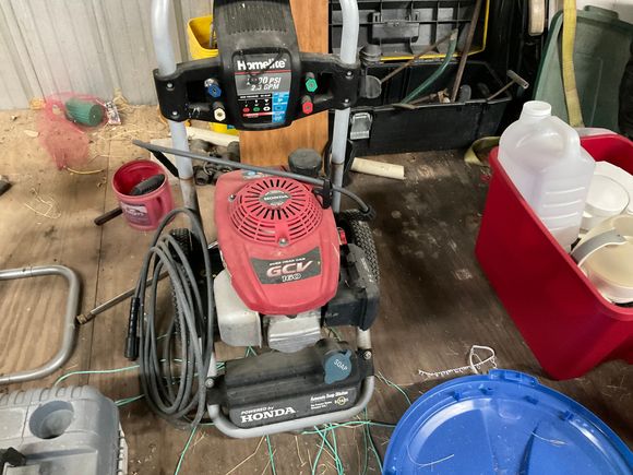 Best tool ever cleans anything lol 