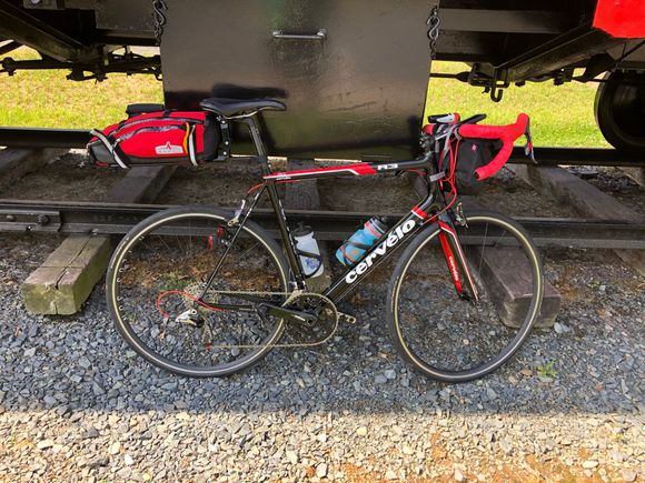 Today’s rig. Arkel rack with overnight bag plus a front bar bag