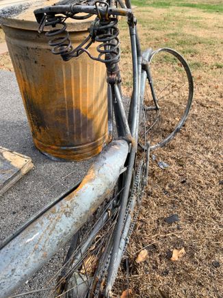 A better view of the rear triangle showing how the heat warped it.