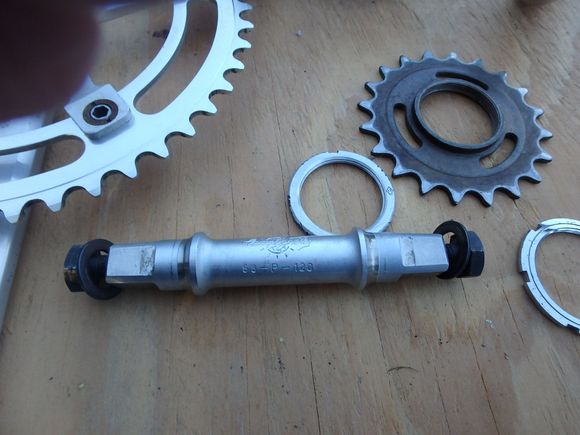 68mm bottom bracket dedicated pista,  track cogs and lock ring.