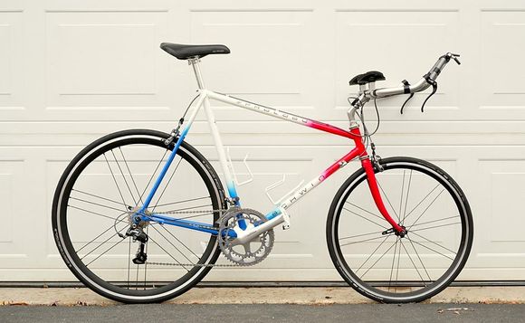 Head tube badge has a 1987 number but the frame is a Jan 1988 number so I'm confused.