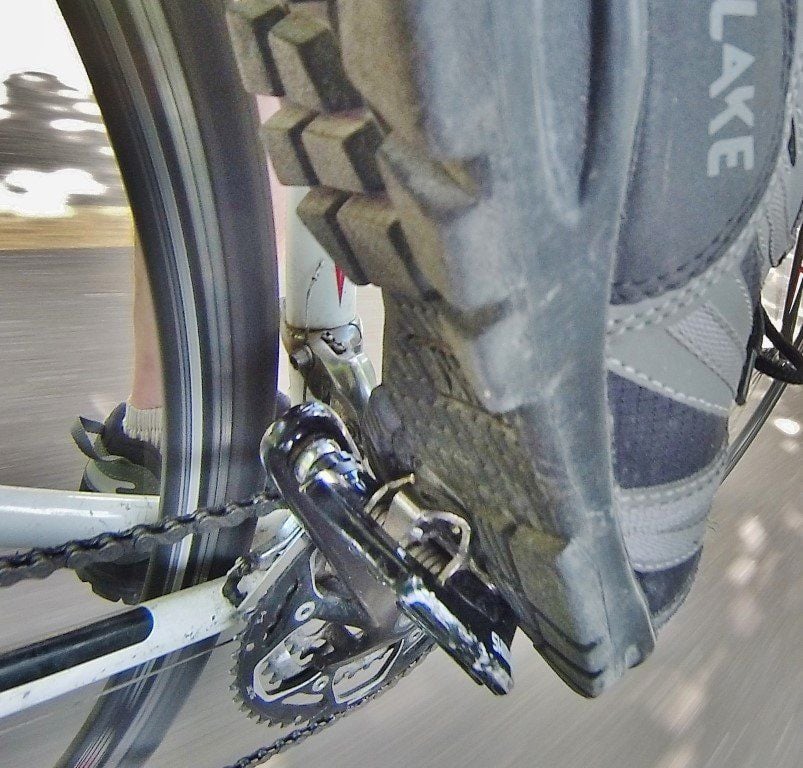 flat pedal for gravel bike