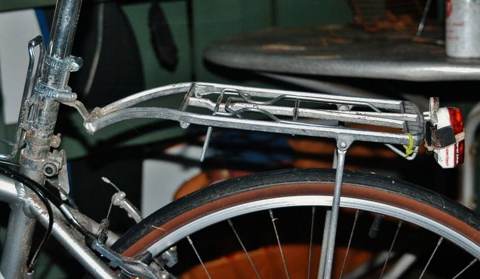 seat stay mount