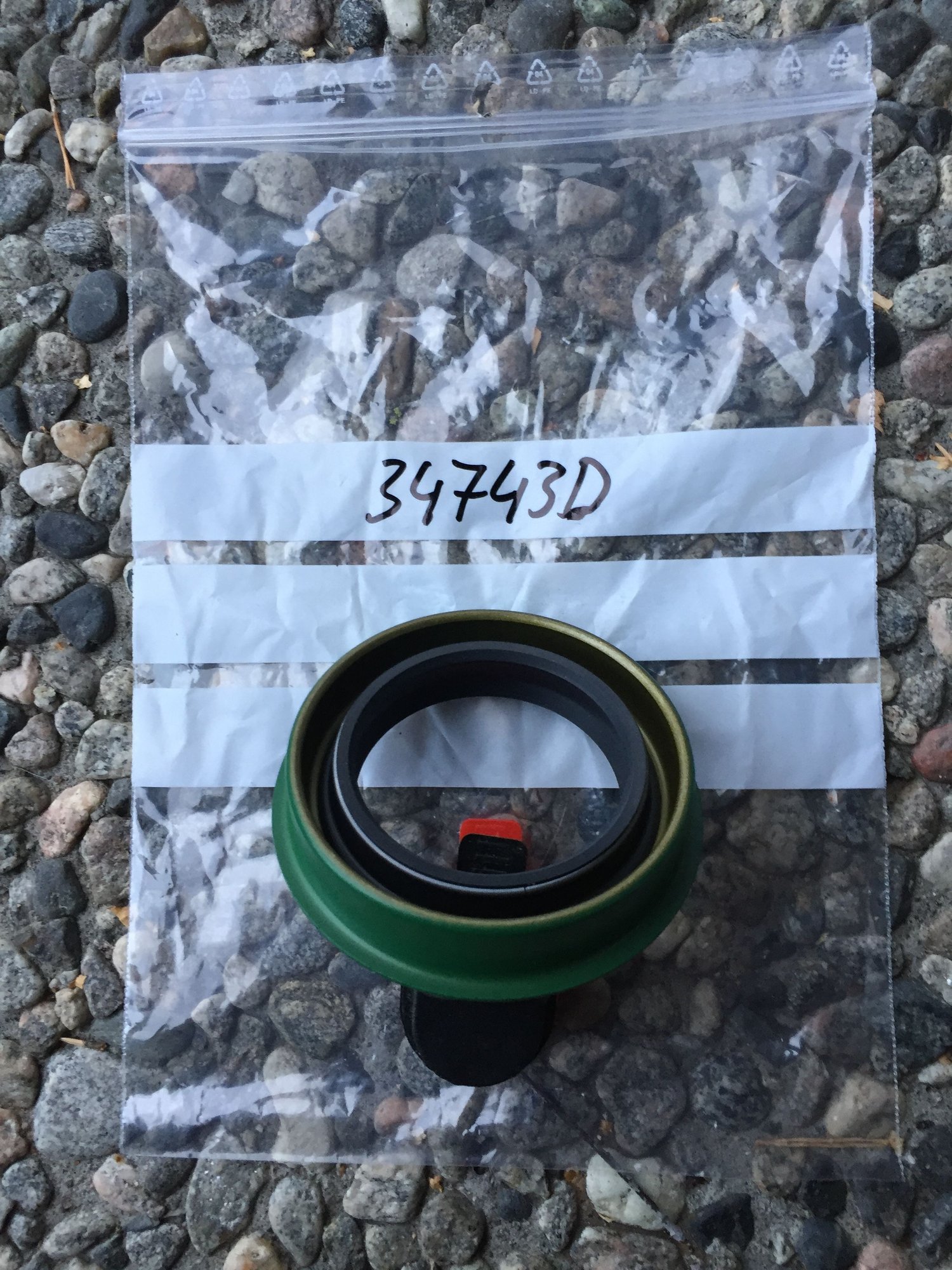 What kind of oil is best on the transfer case 1999 Blazer ZR2 Blazer