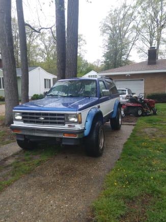 Just bought my first s10 blazer. Original paint and interior.