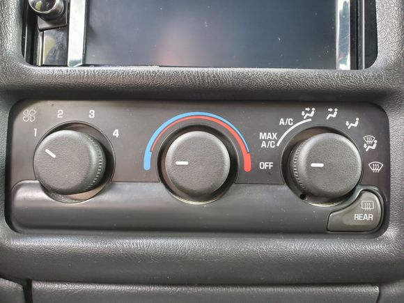 Trying out some new knobs....extra credit if you can guess what vehicle they came out of.