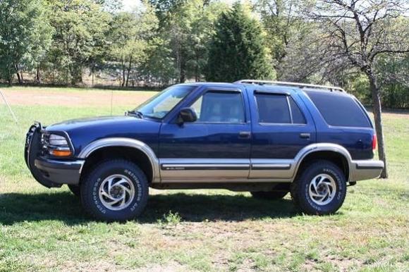 Stage 2: 2" suspension lift and 31" tires