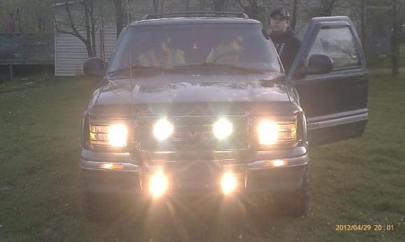I HATE that the low beam headlights go off when you switch to high beams, thats not going to last too long, I will change that little GM mistake. 
Here are the high beams and both sets of driving lights, in this configuration and the way they're all aimed, I have a half mile of lighted roadway for highway, and a 120 degree cone of light pattern in every forward direction for off roading, tested a few times now and this works GREAT.