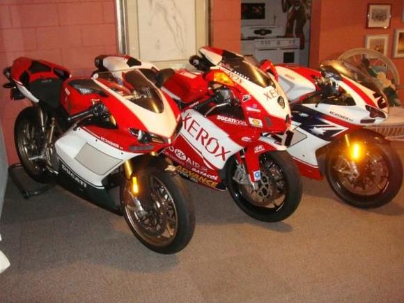 2007 Ducati 1098S Tricolore
2006 Ducati 999R Xerox LE #60/260
2009 Ducati 1098R Bayliss LE #217/500