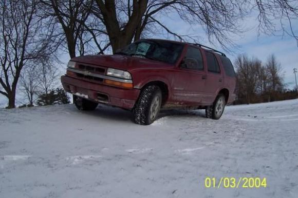 4x4 in the snow