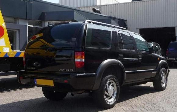 Chevrolet Blazer 4.3   V6 
rear view