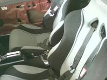 Bomz racing bucket seats with RJS Racing 4-point harness