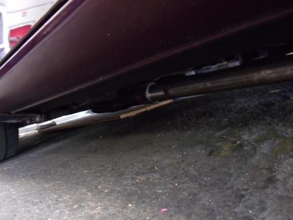 GEDC0501exhaust clean car 99.9% rust free car
