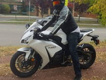 2014 CBR1000RR. Estate bike with less than a thousand kms. Sold