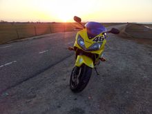 Geo's CBR 600 F4i 'Rossi replica'