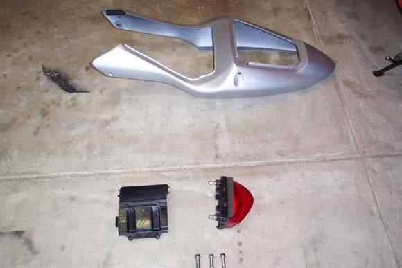 '01-'03 F4i factory A split seat tail cowl, tail light, battery cover