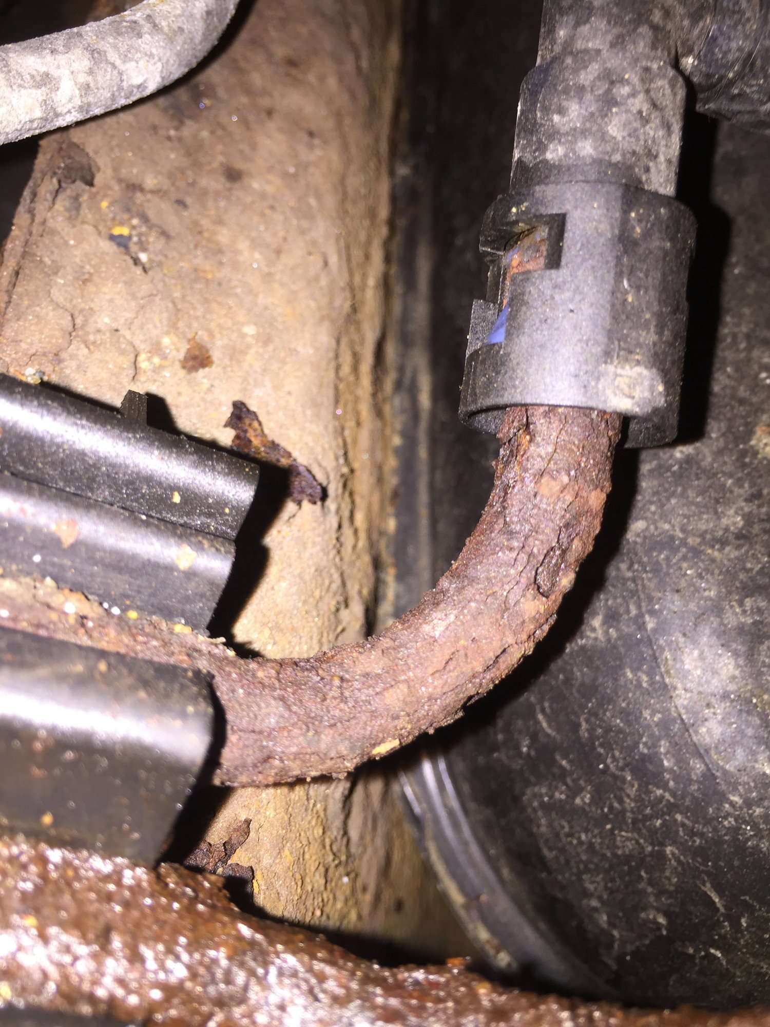 Fuel line disconnect? - Chevrolet Forum - Chevy Enthusiasts Forums