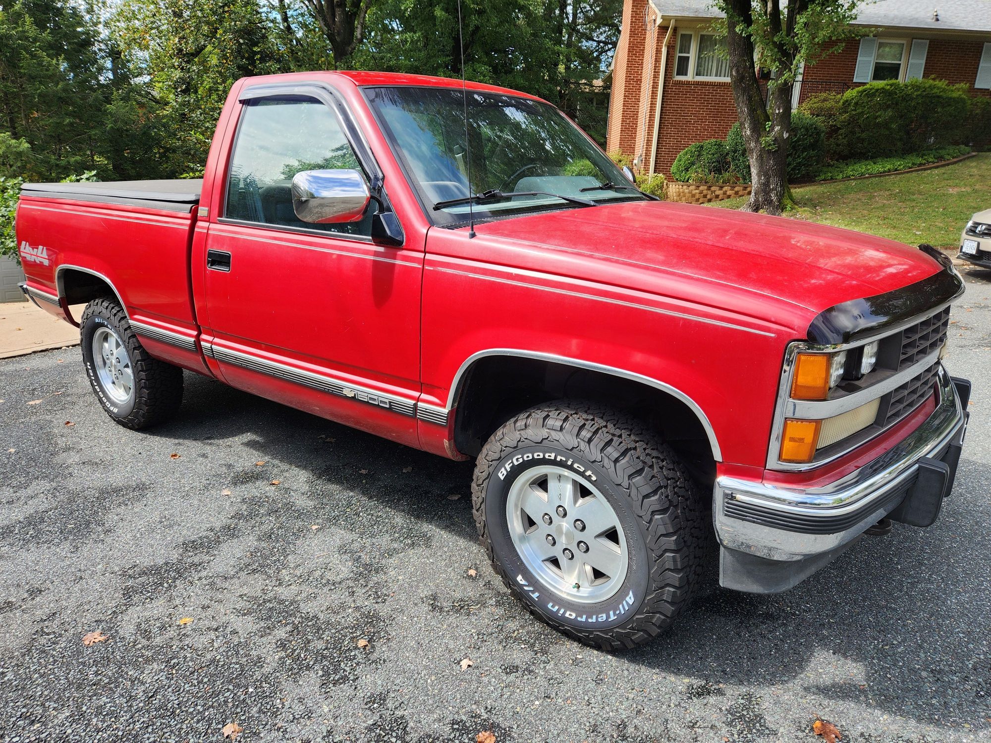 1989 Chevrolet K1500 - 1989 Chevrolet Silverado 4x4 Regular cab SWB - Used - VIN 1GCDK14K7KZ263341 - 113,000 Miles - 8 cyl - 4WD - Automatic - Truck - Red - Charlottesville, VA 22903, United States