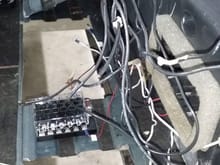 Wiring up solar panel fuse box